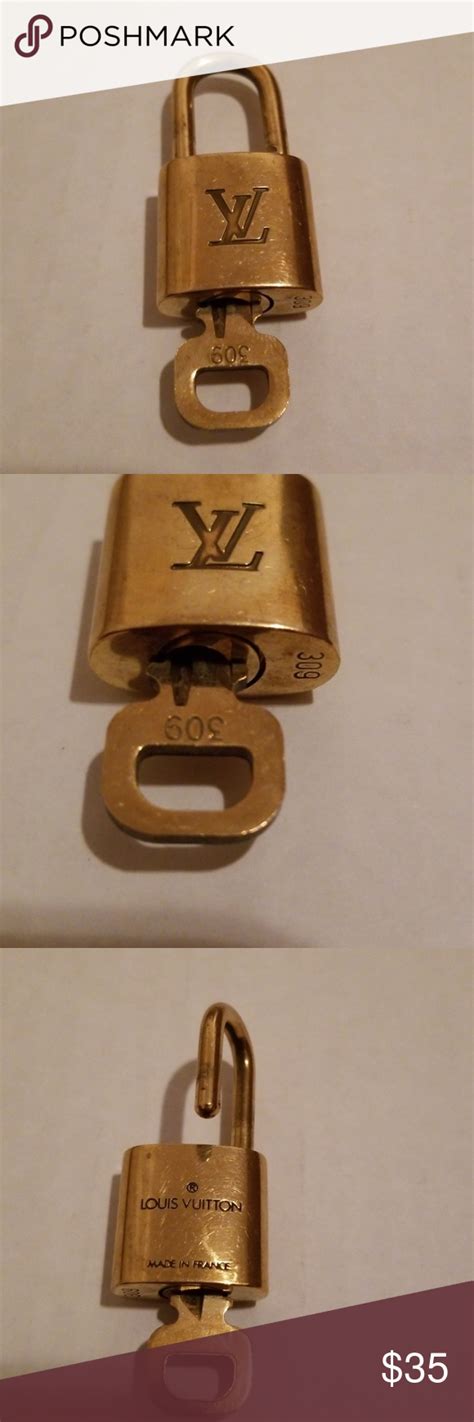 louis vuitton keys 309